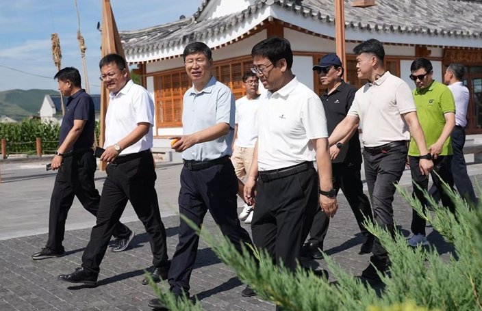 守绿换金二十载 草原实践新答卷 ——“两山”理念内蒙古调研记