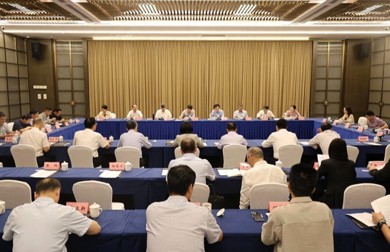 聚焦企业创新主体地位 发展新质生产力 刘忠范主委率队赴豫开展先进碳材料产业创新发展调研